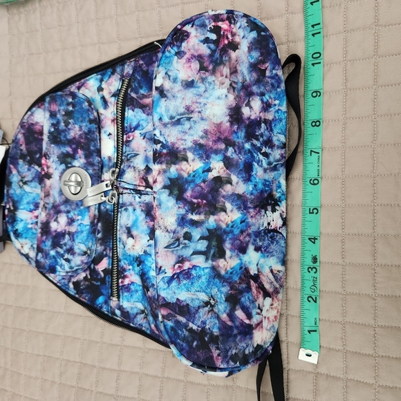 Baggallini Blue Floral Backpack - Picture 5 of 6